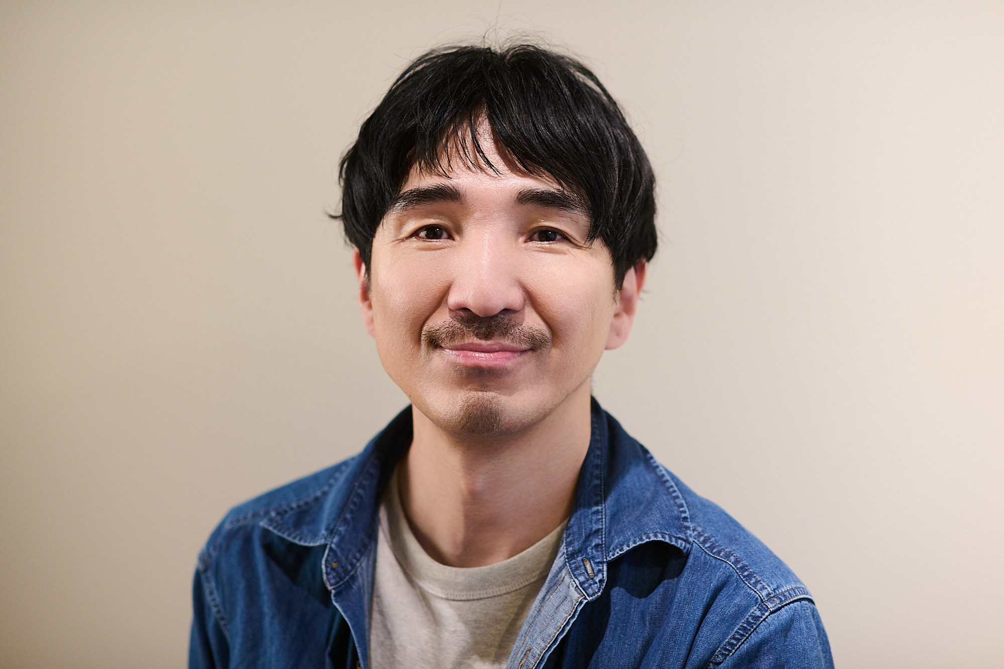 内山 英典
